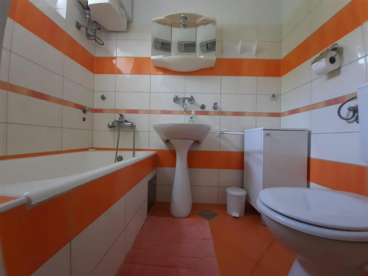 Apartmani Sruk Sukošan Exteriér fotografie
