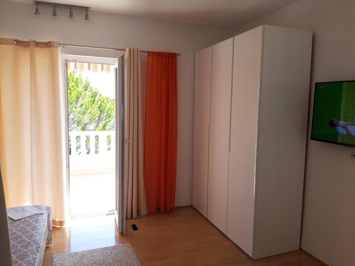 Apartmani Sruk Sukošan Exteriér fotografie